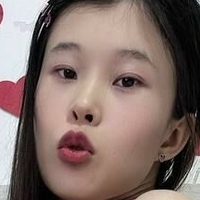 TinaKim Naken