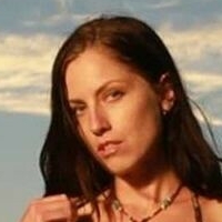 Tricia Oaks Naken