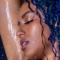 Victoria Allyse Naken