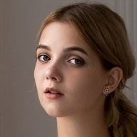 Victoria Naken